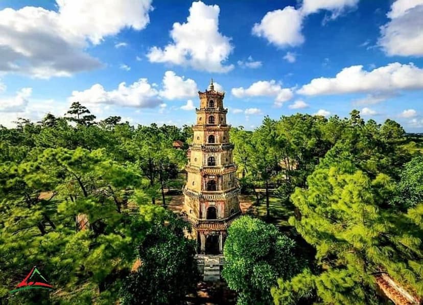 Top 15 biggest pagodas in Vietnam that you must visit